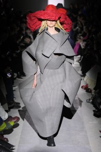Comme des Garçons Fall 2025 Ready-to-Wear Collection at Paris Fashion Week