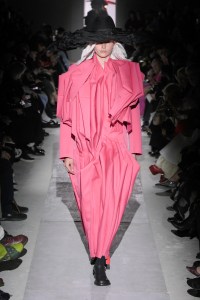 Comme des Garçons Fall 2025 Ready-to-Wear Collection at Paris Fashion Week
