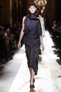 Dries Van Noten Fall 2025 Ready-to-Wear Collection at Paris FAshion Week