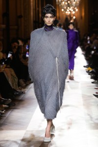 Dries Van Noten Fall 2025 Ready-to-Wear Collection at Paris FAshion Week