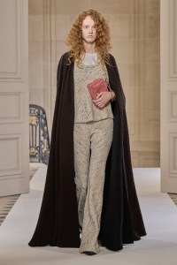 Giambattista Valli 2025 Fall Ready-To-Wear Collection at Paris Fashion Week
