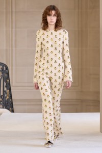 Giambattista Valli 2025 Fall Ready-To-Wear Collection at Paris Fashion Week