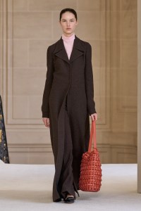 Giambattista Valli 2025 Fall Ready-To-Wear Collection at Paris Fashion Week
