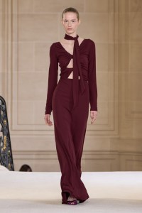 Giambattista Valli 2025 Fall Ready-To-Wear Collection at Paris Fashion Week