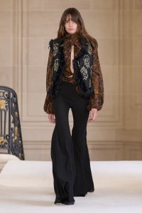 Giambattista Valli 2025 Fall Ready-To-Wear Collection at Paris Fashion Week
