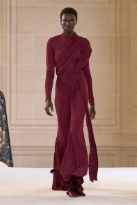 Giambattista Valli 2025 Fall Ready-To-Wear Collection at Paris Fashion Week
