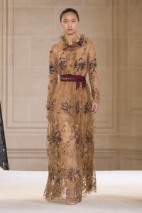 Giambattista Valli 2025 Fall Ready-To-Wear Collection at Paris Fashion Week