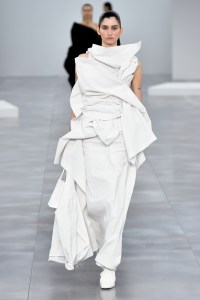 Issey Miyake Fall 2025 Ready-To-Wear Collection at Paris Fashion Week