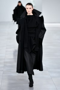 Issey Miyake Fall 2025 Ready-To-Wear Collection at Paris Fashion Week
