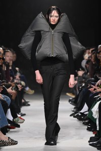 Junya Watanabe Fall 2025 Ready-To-Wear Collection at Paris Fashion Week