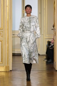 Leonard Paris Fall 2025 Ready-To-Wear Collection at Paris Fashion Week
