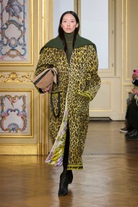 Leonard Paris Fall 2025 Ready-To-Wear Collection at Paris Fashion Week