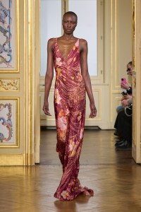 Leonard Paris Fall 2025 Ready-To-Wear Collection at Paris Fashion Week