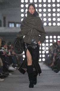 Sacai Fall Ready-To-Wear Collection at Paris Fashion Weed