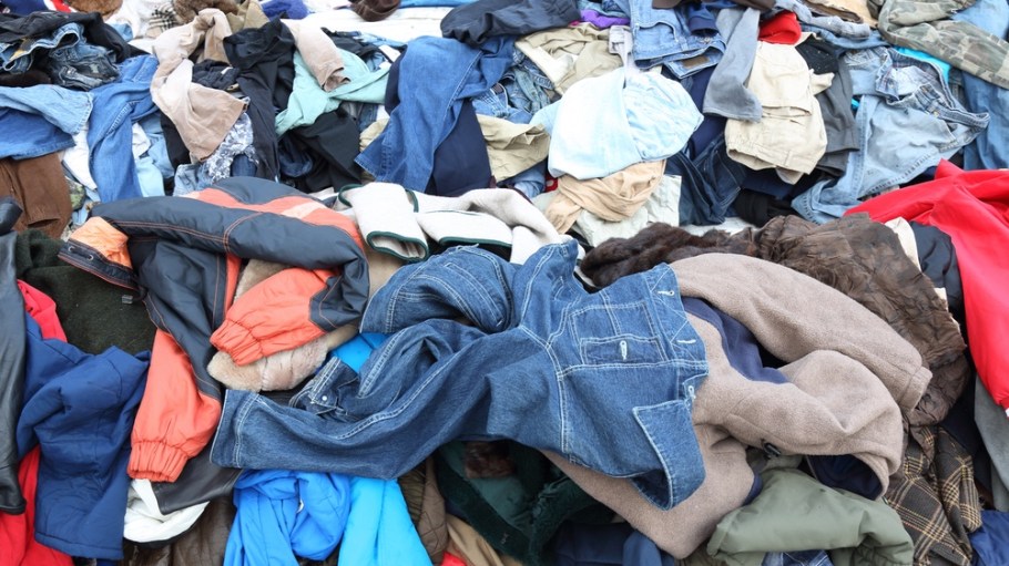 Secondhand clothing