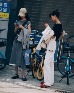 Street Style at Shanghai Fashion Week 2025