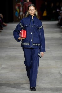 Shiatzy Chen Fall 2025 Ready-to-Wear Collection at Paris Fashion Week