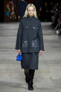 Shiatzy Chen Fall 2025 Ready-to-Wear Collection at Paris Fashion Week