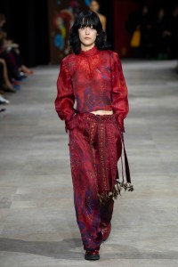 Shiatzy Chen Fall 2025 Ready-to-Wear Collection at Paris Fashion Week