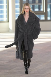 Stella McCartney Fall 2025 Ready-To-Wear Collection at Paris Fashion Week