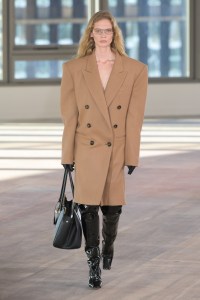 Stella McCartney Fall 2025 Ready-To-Wear Collection at Paris Fashion Week