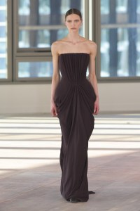 Stella McCartney Fall 2025 Ready-To-Wear Collection at Paris Fashion Week