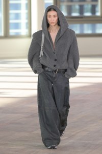Stella McCartney Fall 2025 Ready-To-Wear Collection at Paris Fashion Week