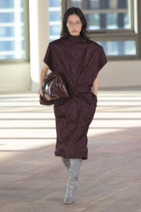 Stella McCartney Fall 2025 Ready-To-Wear Collection at Paris Fashion Week