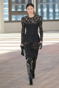 Stella McCartney Fall 2025 Ready-To-Wear Collection at Paris Fashion Week