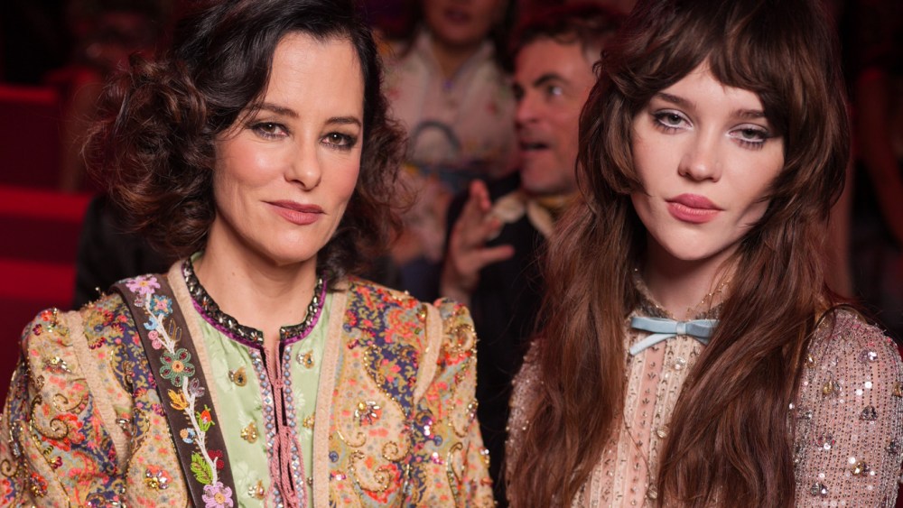 Parker Posey, Sophie Thatcher