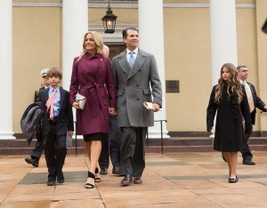 WASHINGTON, DC - JANUARY 20:  Donald Trump Jr, with his wife Vanessa and children departs St. John's Church on Inauguration Day on January 20, 2017 in Washington, DC. Donald J. Trump will become the 45th president of the United States today.  (Photo by Chris Kleponis - Pool/Getty Images)