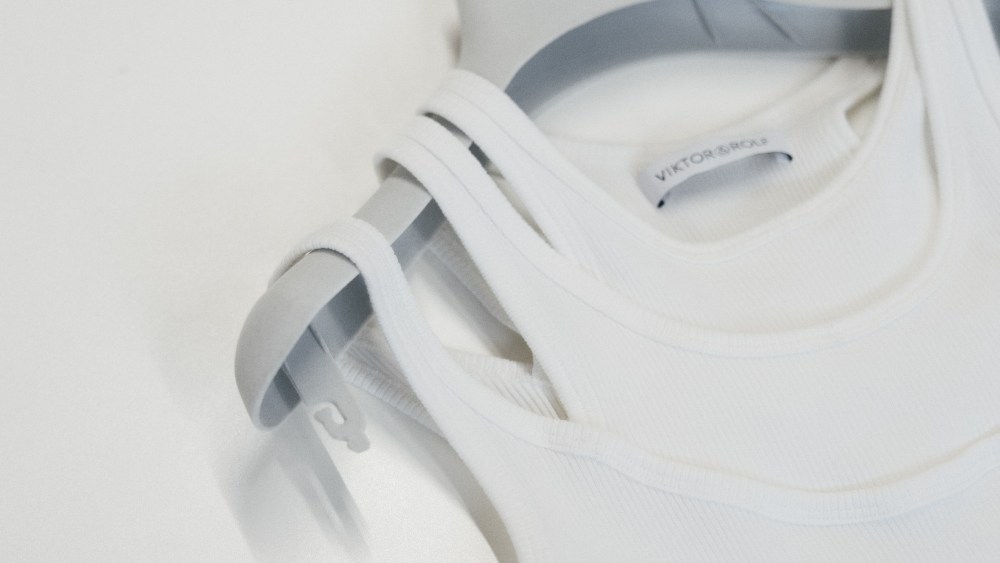 Viktor & Rolf ready-to-wear relaunch fall 2025.