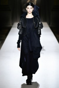 Yohji Yamamoto 2025 Fall Ready-To-Wear Collection at Paris Fashion Week