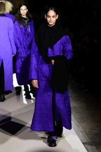 Yohji Yamamoto 2025 Fall Ready-To-Wear Collection at Paris Fashion Week