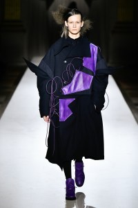Yohji Yamamoto 2025 Fall Ready-To-Wear Collection at Paris Fashion Week
