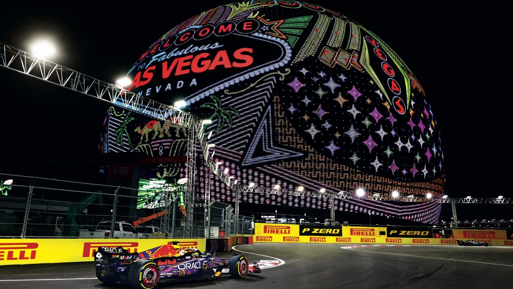 LAS VEGAS, NEVADA - NOVEMBER 17: Max Verstappen of the Netherlands driving the (1) Oracle Red Bull Racing RB19 on track during practice ahead of the F1 Grand Prix of Las Vegas at Las Vegas Strip Circuit on November 17, 2023 in Las Vegas, Nevada. (Photo by Mark Thompson/Getty Images)