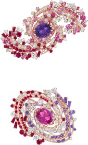 Doubles Galaxies saphir rose clipRose gold, pink sapphire, mauve sapphires, rubies, diamondsSous les étoiles High Jewelry collection, Van Cleef & ArpelsDoubles Galaxies saphir mauve clipRose gold, mauve sapphire, pink sapphires, rubies, diamondsSous les étoiles High Jewelry collection, Van Cleef & Arpels