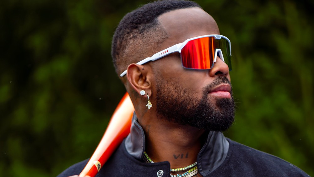 Jose Reyes in his signature sunglass from Chamelo.