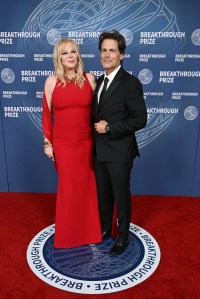 Sheryl Berkoff, Rob Lowe at The 11th Breakthrough Prize Ceremony held at Barker Hanger on April 05, 2025 in Santa Monica, California.