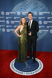 Shauna Robertson, Edward Norton at The 11th Breakthrough Prize Ceremony held at Barker Hanger on April 05, 2025 in Santa Monica, California.