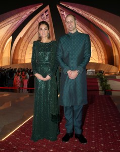 ISLAMABAD, PAKISTAN - OCTOBER 15:  Catherine, Duchess of Cambridge and Prince William, Duke of Cambridge pose as they attend a special reception hosted by the British High Commissioner Thomas Drew, at the Pakistan National Monument, during day two of their royal tour of Pakistan on October 15, 2019 in Islamabad, Pakistan. (Photo by Chris Jackson - Pool/Getty Images)