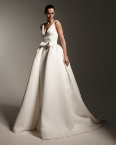 Monique Lhuillier Bridal Spring 2026 Collection