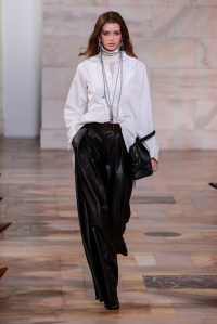 Ralph Lauren Spring 2025 Ready-to-Wear Collection