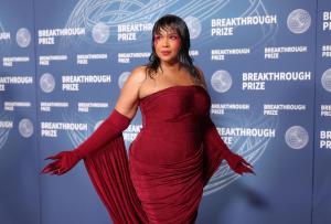 Lizzo at The 11th Breakthrough Prize Ceremony held at Barker Hanger on April 05, 2025 in Santa Monica, California.