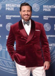 Édgar Ramírez at The 11th Breakthrough Prize Ceremony held at Barker Hanger on April 05, 2025 in Santa Monica, California.