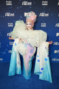 PACOIMA, CALIFORNIA - MARCH 27: Hormona Lisa attends "RuPaul's Drag Race" Season 17 Finale Red Carpet on March 27, 2025 in Pacoima, California. (Photo by Gonzalo Marroquin/Getty Images for MTV)