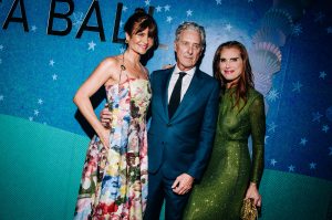 Helena Christensen, David Kratz, and Brooke Shields