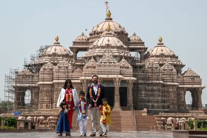 NEW DELHI, INDIA - APRIL 21: US Vice President JD Vance, Second Lady Usha Vance and their children pose for a photo in front of the Akshardham Temple, a sprawling cultural site dedicated to Hindu cultural heritage and spirituality on April 21, 2025 in New Delhi, India. Vance will hold talks with Prime Minister Narendra Modi as India attempts to boosts ties with the Trump administration and avoid steep U.S. tariffs.  (Photo by Kenny Holston-Pool/Getty Images)