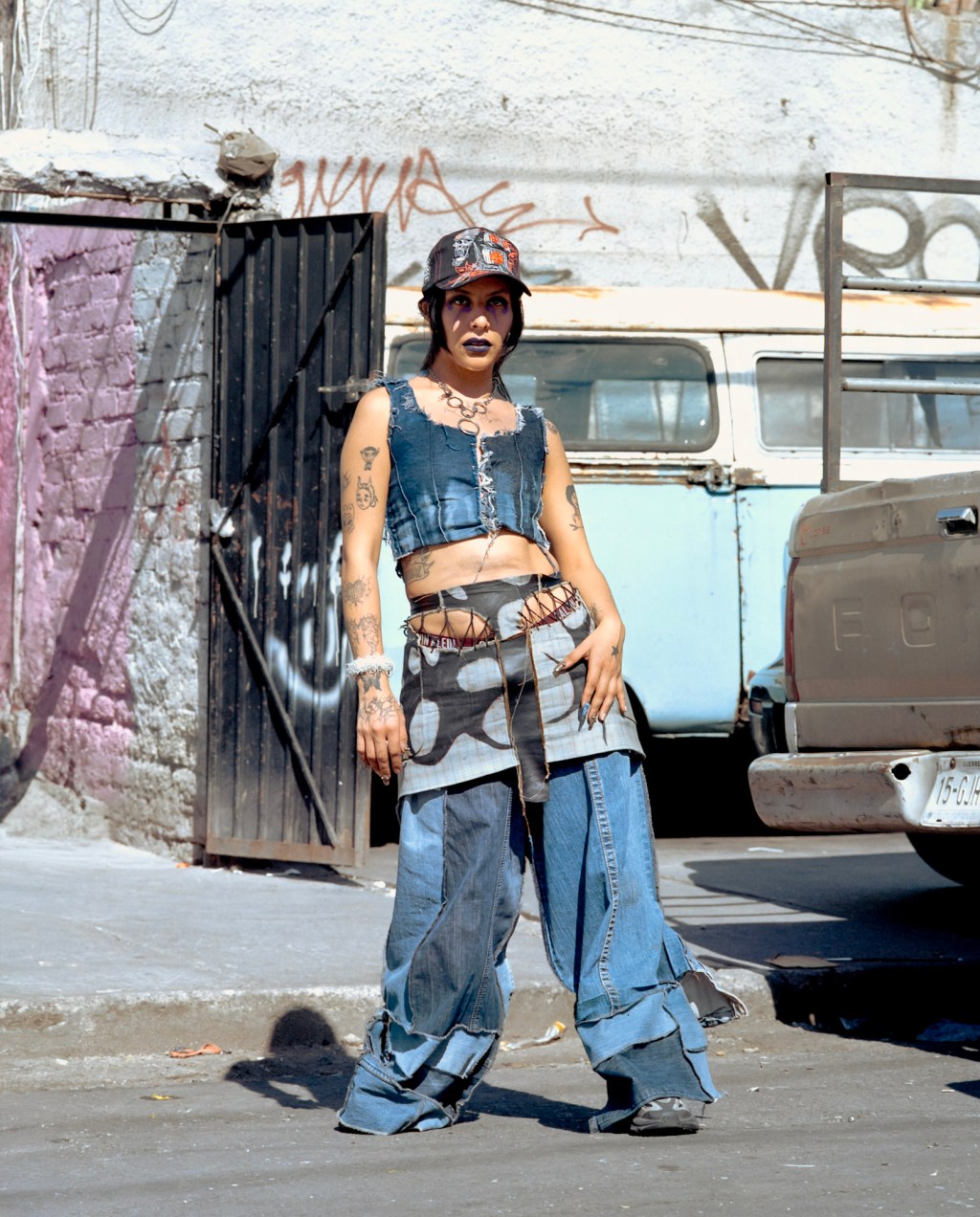 ‘A Caged Dog Barks the Fiercest’ Documents Mexico City’s Eclectic Voices and Personalities