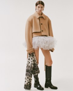 Aknvas Resort 2026 Collection